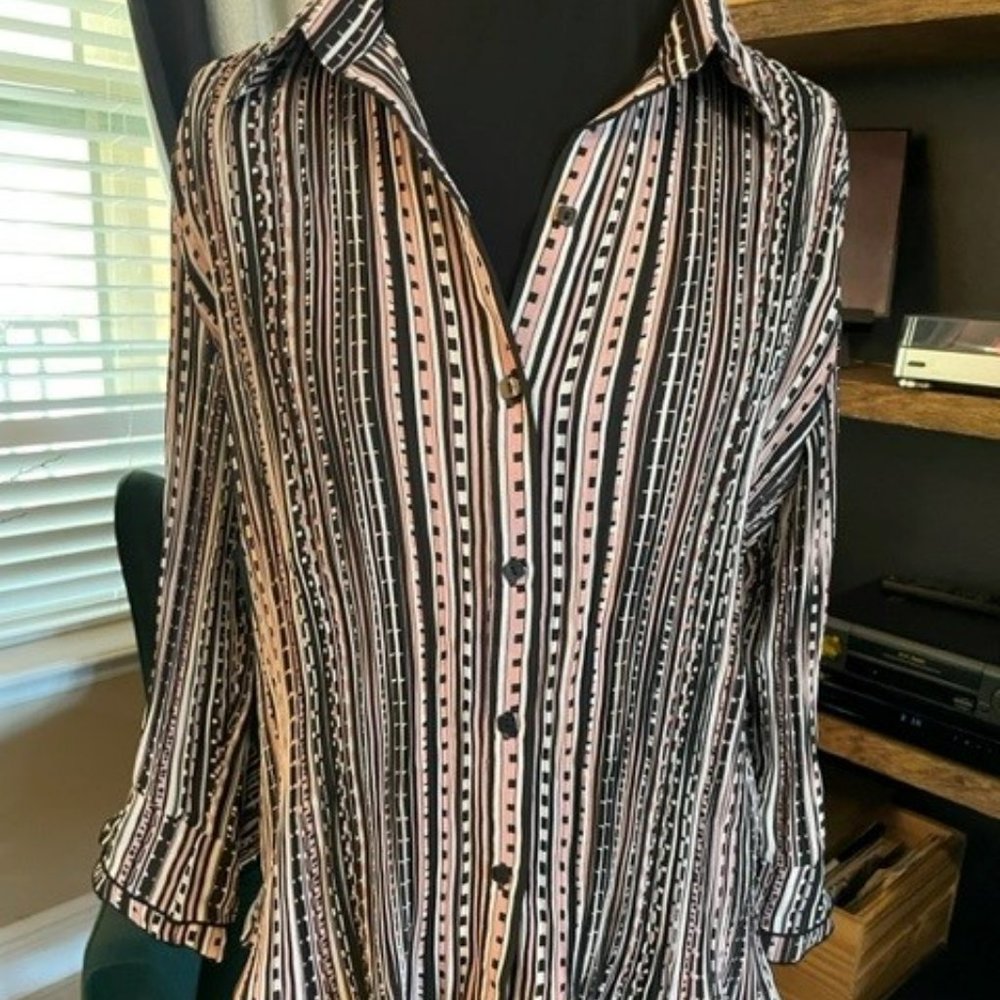 1X-2X Cato pink/black/grey/white button down shirt with ruffle bell sleeve